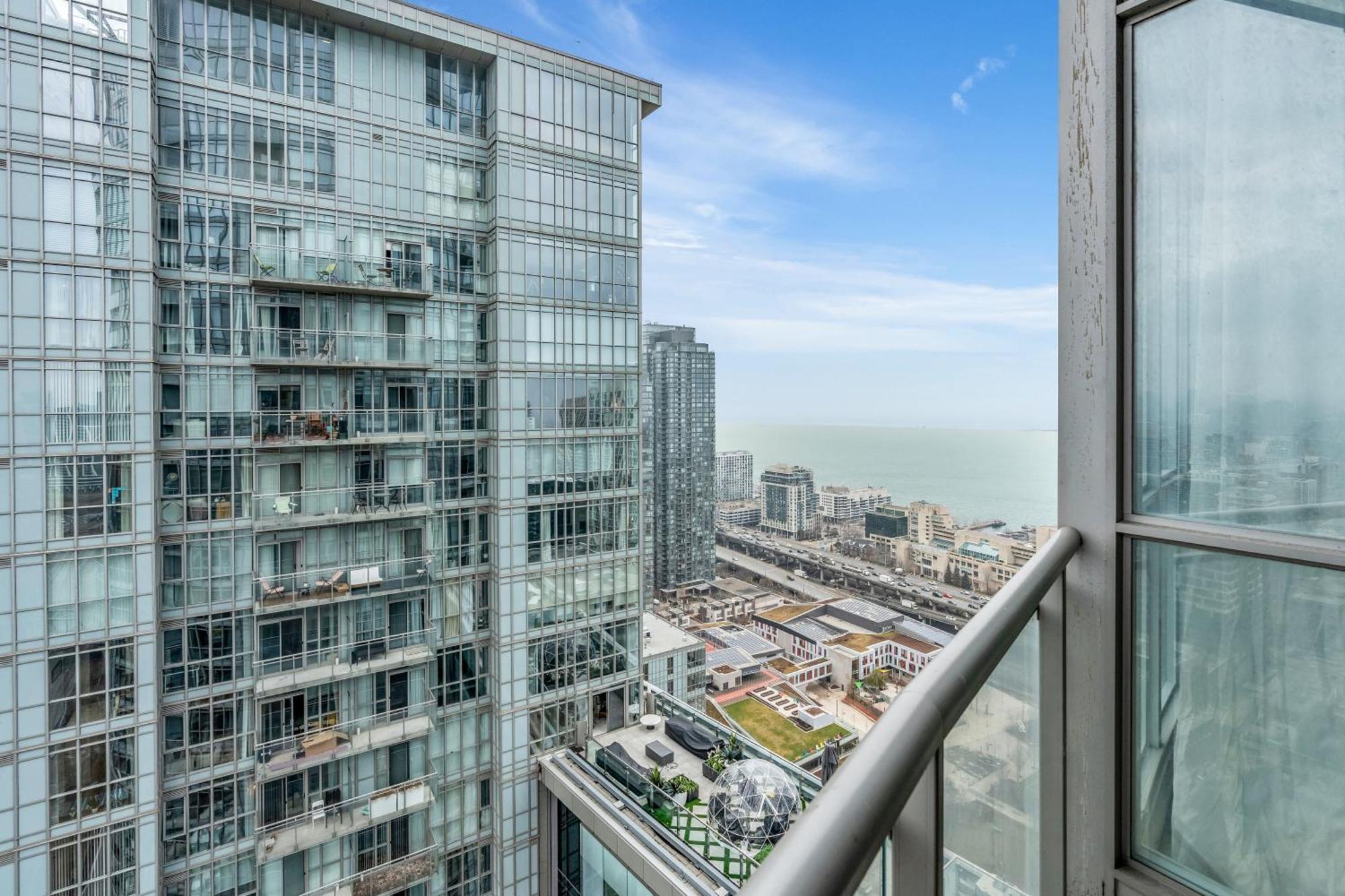 City Downtown Suites Торонто Екстер'єр фото